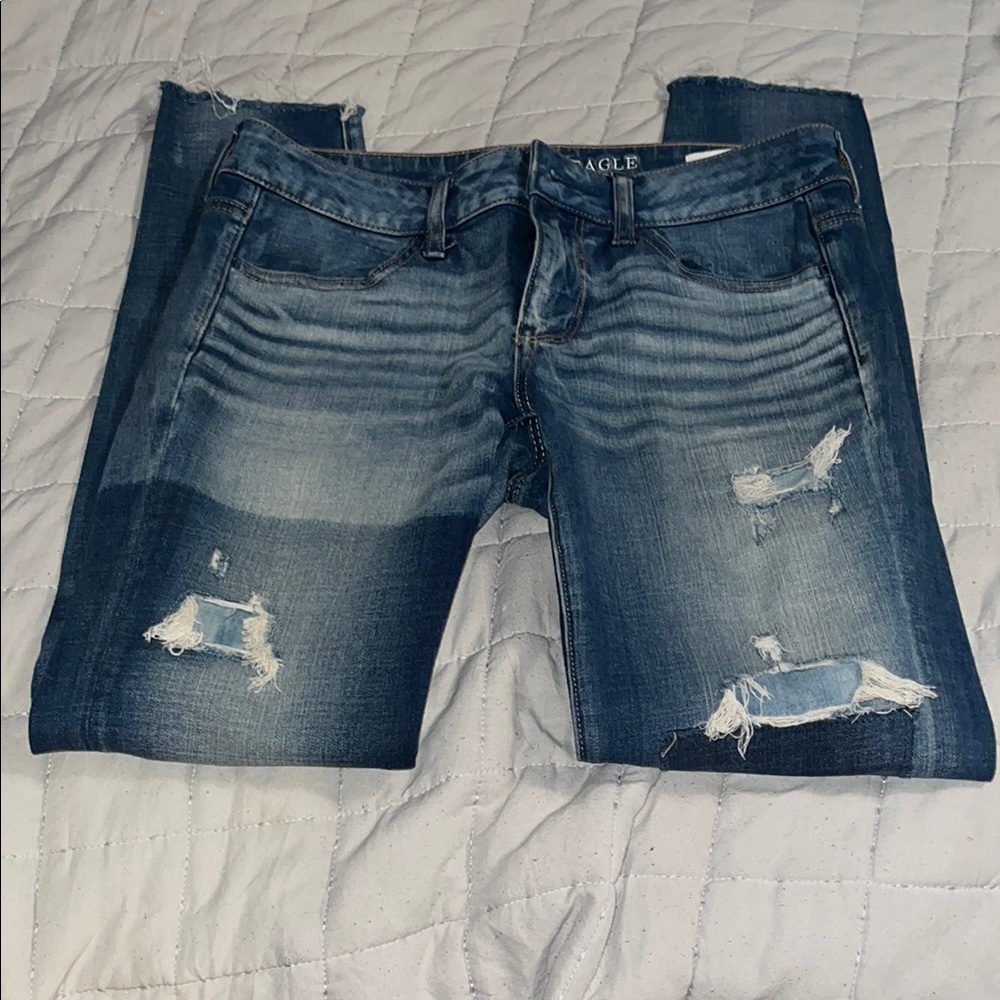 American Eagle Distressed Blue Jeans